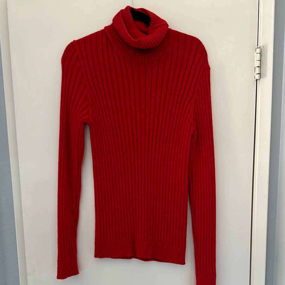 Gucci Red Turtleneck Sweater with Ribbed Texture